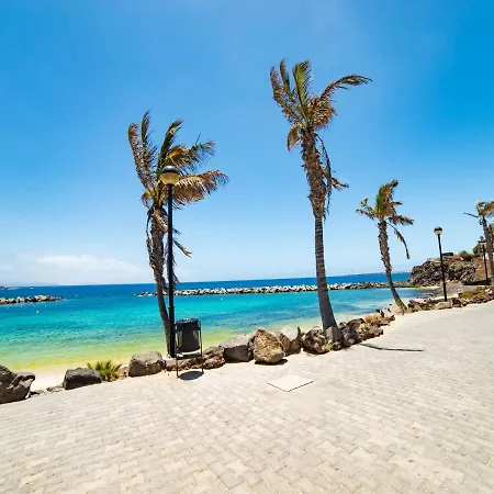 Attractive Holiday In Playa Blanca With Pool