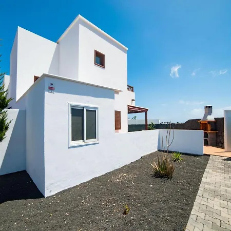Attractive Holiday In Playa Blanca With Pool Holiday home *